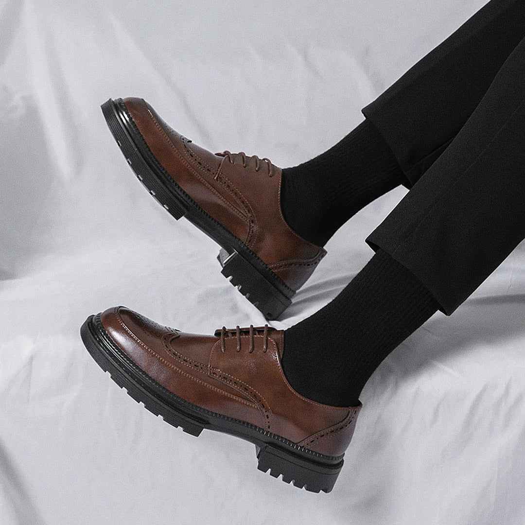 Men's Sevilha Textured Leather Derby Shoes - Veltic